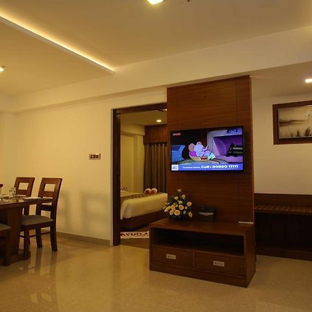 Hotel Karthika Park Kazhakuttam المظهر الخارجي الصورة