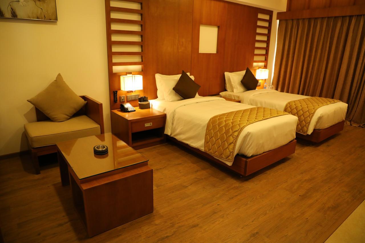 Hotel Karthika Park Kazhakuttam المظهر الخارجي الصورة