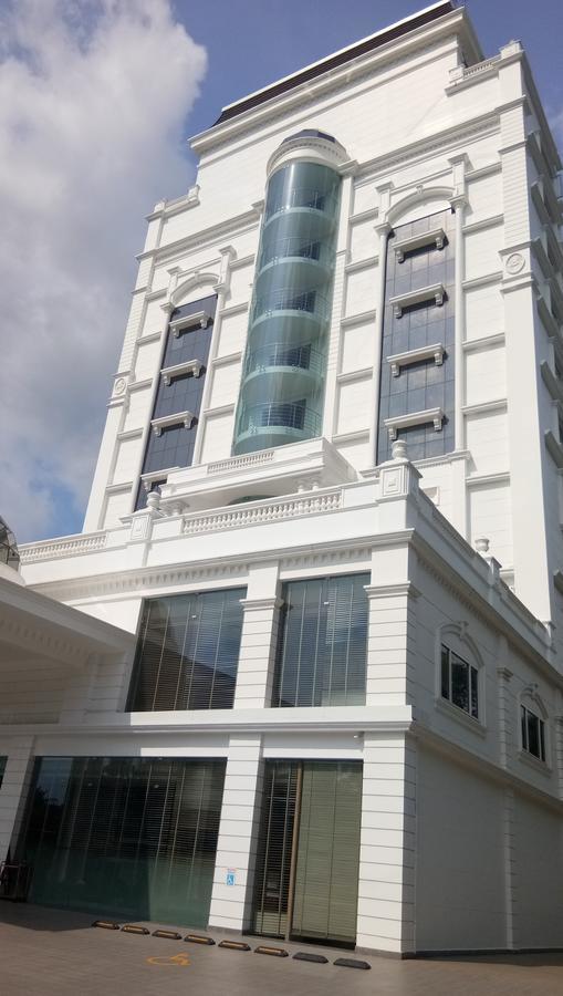 Hotel Karthika Park Kazhakuttam المظهر الخارجي الصورة