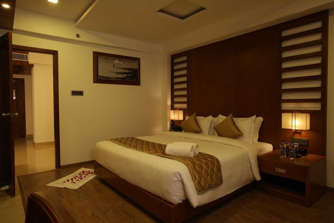 Hotel Karthika Park Kazhakuttam المظهر الخارجي الصورة
